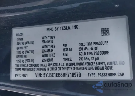 2024 Tesla Model 3 Long Range Dual Motor All-Wheel Drive z USA, uszkodzony, nr VIN 5YJ3E1EB8RF716979